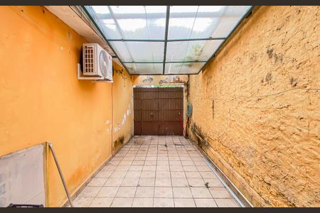 Casa à venda com 206m², 2 quartos e 4 vagasGaragem
