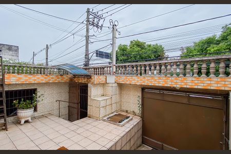 Casa à venda com 206m², 2 quartos e 4 vagasEntrada