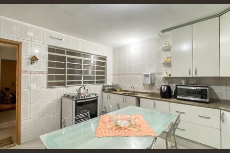 Casa à venda com 206m², 2 quartos e 4 vagasCozinha