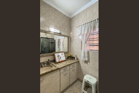 Casa à venda com 206m², 2 quartos e 4 vagasBanheiro