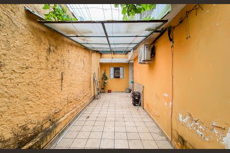 Casa à venda com 206m², 2 quartos e 4 vagasGaragem