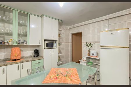 Casa à venda com 206m², 2 quartos e 4 vagasCoozinha