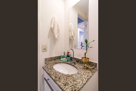 Apartamento à venda com 70m², 2 quartos e 1 vagaBanheiro Social