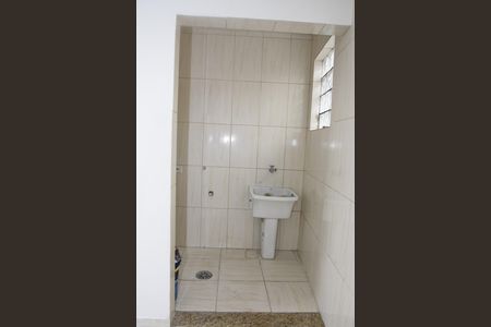 Casa para alugar com 55m², 2 quartos e sem vagaÁrea de serviço