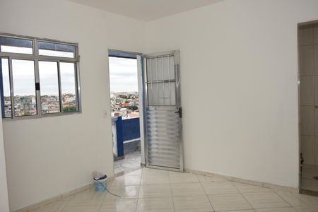 Sala/cozinha de casa para alugar com 2 quartos, 55m² em Jardim Santa Tereza, Embu das Artes