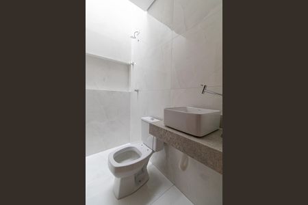 Casa à venda com 100m², 3 quartos e 2 vagas Casa à venda com 100m², 3 quartos e 2 vagasBanheiro Suíte 3