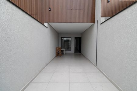 Casa à venda com 100m², 3 quartos e 2 vagas Casa à venda com 100m², 3 quartos e 2 vagasGaragem