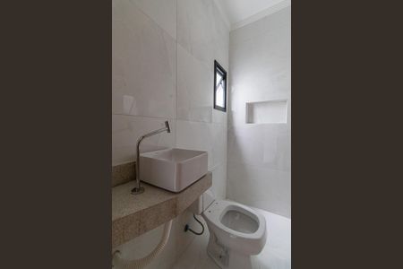 Casa à venda com 100m², 3 quartos e 2 vagas Casa à venda com 100m², 3 quartos e 2 vagasBanheiro Suíte 2