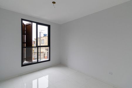 Casa à venda com 100m², 3 quartos e 2 vagas Casa à venda com 100m², 3 quartos e 2 vagasSuíte 3