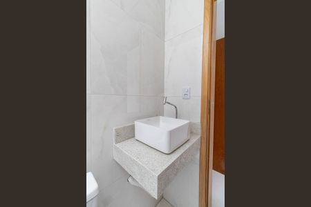 Casa à venda com 100m², 3 quartos e 2 vagas Casa à venda com 100m², 3 quartos e 2 vagasBanheiro Suíte 3