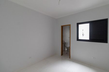 Casa à venda com 100m², 3 quartos e 2 vagas Casa à venda com 100m², 3 quartos e 2 vagasSuíte 1