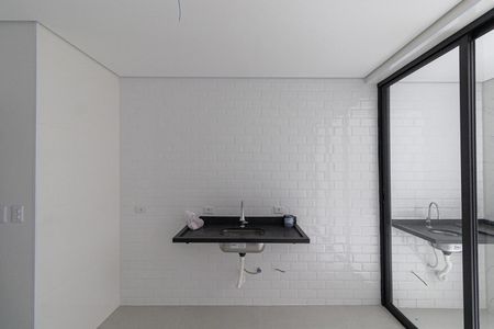 Casa à venda com 100m², 3 quartos e 2 vagas Casa à venda com 100m², 3 quartos e 2 vagasSala/Cozinha