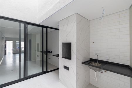 Casa à venda com 100m², 3 quartos e 2 vagas Casa à venda com 100m², 3 quartos e 2 vagasÁrea de Serviço e Churrasqueira