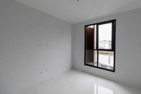 Casa à venda com 100m², 3 quartos e 2 vagas Casa à venda com 100m², 3 quartos e 2 vagasSuíte 3