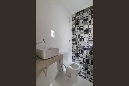 Casa à venda com 100m², 3 quartos e 2 vagas Casa à venda com 100m², 3 quartos e 2 vagasBanheiro Suíte 1