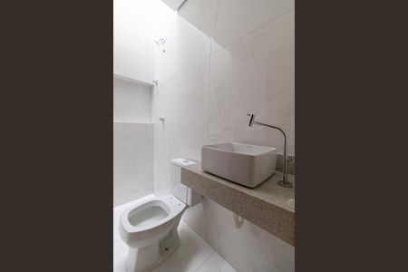 Casa à venda com 100m², 3 quartos e 2 vagas Casa à venda com 100m², 3 quartos e 2 vagasBanheiro Suíte 3