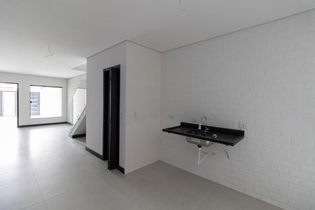 Sala e Cozinha de casa à venda com 3 quartos, 100m² em Vila Ré, São Paulo
