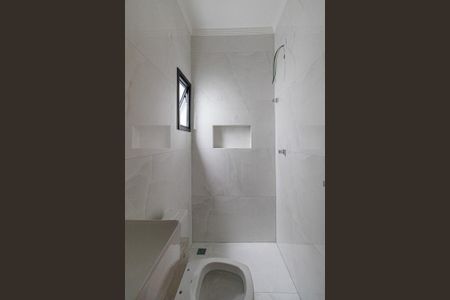 Casa à venda com 100m², 3 quartos e 2 vagas Casa à venda com 100m², 3 quartos e 2 vagasBanheiro Suíte 2