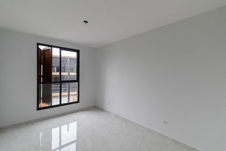 Casa à venda com 100m², 3 quartos e 2 vagas Casa à venda com 100m², 3 quartos e 2 vagasSuíte 3