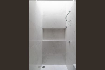 Casa à venda com 100m², 3 quartos e 2 vagas Casa à venda com 100m², 3 quartos e 2 vagasBanheiro Suíte 3