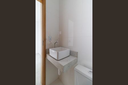 Casa à venda com 100m², 3 quartos e 2 vagas Casa à venda com 100m², 3 quartos e 2 vagasBanheiro Suíte 1