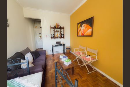Sala de apartamento à venda com 3 quartos, 70m² em Olaria, Rio de Janeiro