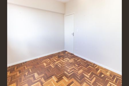 Apartamento à venda com 130m², 3 quartos e 2 vagas Apartamento à venda com 130m², 3 quartos e 2 vagasQuarto 2