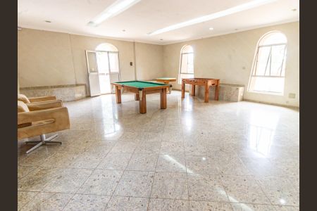 Apartamento à venda com 130m², 3 quartos e 2 vagas Apartamento à venda com 130m², 3 quartos e 2 vagasÁrea comum - Salão de jogos