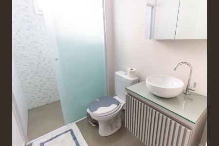 Apartamento à venda com 130m², 3 quartos e 2 vagas Apartamento à venda com 130m², 3 quartos e 2 vagasBanheiro