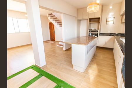 Apartamento à venda com 130m², 3 quartos e 2 vagas Apartamento à venda com 130m², 3 quartos e 2 vagasCozinha