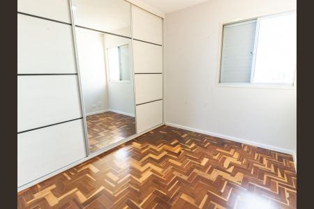 Apartamento à venda com 130m², 3 quartos e 2 vagas Apartamento à venda com 130m², 3 quartos e 2 vagasSuíte