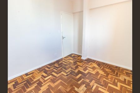 Apartamento à venda com 130m², 3 quartos e 2 vagas Apartamento à venda com 130m², 3 quartos e 2 vagasQuarto 1