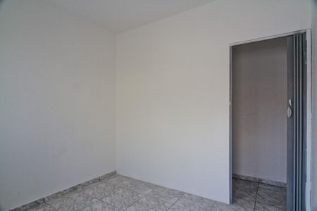 Sala de casa para alugar com 1 quarto, 60m² em Parque Maria Domitila, São Paulo