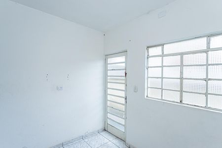 Sala de casa para alugar com 1 quarto, 60m² em Parque Maria Domitila, São Paulo