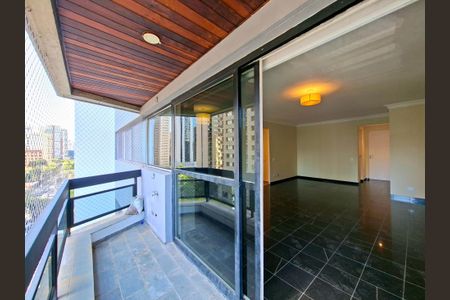 Apartamento para alugar com 120m², 2 quartos e 2 vagasVaranda