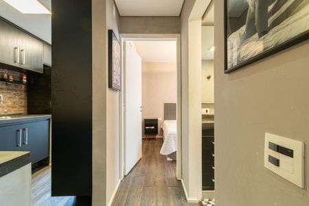 Corredor de apartamento à venda com 1 quarto, 44m² em Itaim Bibi, São Paulo