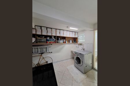 Casa à venda com 135m², 3 quartos e 3 vagas Casa à venda com 135m², 3 quartos e 3 vagasÁrea de Serviço - Garagem