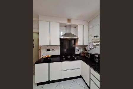 Casa à venda com 135m², 3 quartos e 3 vagas Casa à venda com 135m², 3 quartos e 3 vagasCozinha