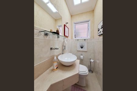 Casa à venda com 135m², 3 quartos e 3 vagas Casa à venda com 135m², 3 quartos e 3 vagasLavabo