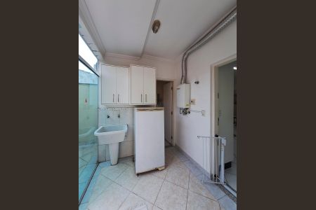 Casa à venda com 135m², 3 quartos e 3 vagas Casa à venda com 135m², 3 quartos e 3 vagasQuintal