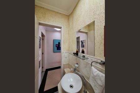 Casa à venda com 135m², 3 quartos e 3 vagas Casa à venda com 135m², 3 quartos e 3 vagasLavabo