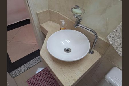 Casa à venda com 135m², 3 quartos e 3 vagas Casa à venda com 135m², 3 quartos e 3 vagasLavabo