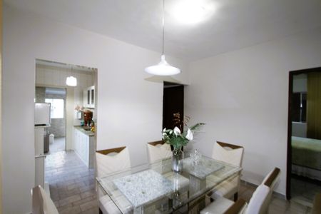 Casa à venda com 219m², 4 quartos e 4 vagasCopa casa 2