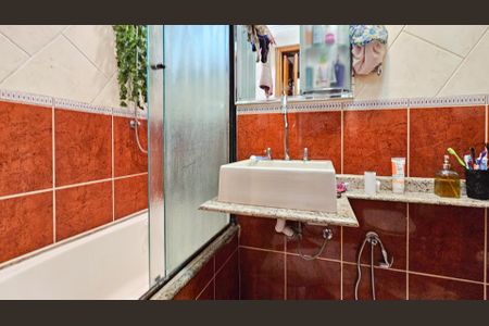 Apartamento à venda com 79m², 3 quartos e 2 vagasBanheiro 