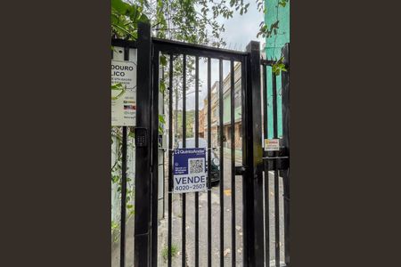 Casa à venda com 120m², 3 quartos e sem vagaPlaquinha