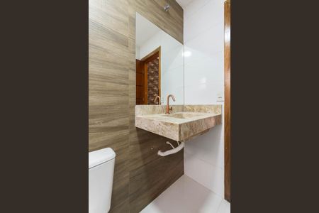 Casa à venda com 120m², 3 quartos e sem vagaBanheiro