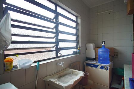 Casa à venda com 135m², 3 quartos e 2 vagasÁrea de Serviço