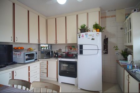 Casa à venda com 135m², 3 quartos e 2 vagasCozinha