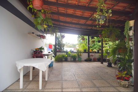 Casa à venda com 135m², 3 quartos e 2 vagasÁrea comum