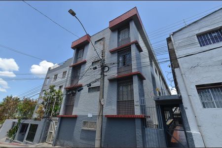Apartamento à venda com 78m², 2 quartos e 1 vaga Apartamento à venda com 78m², 2 quartos e 1 vagaFachada
